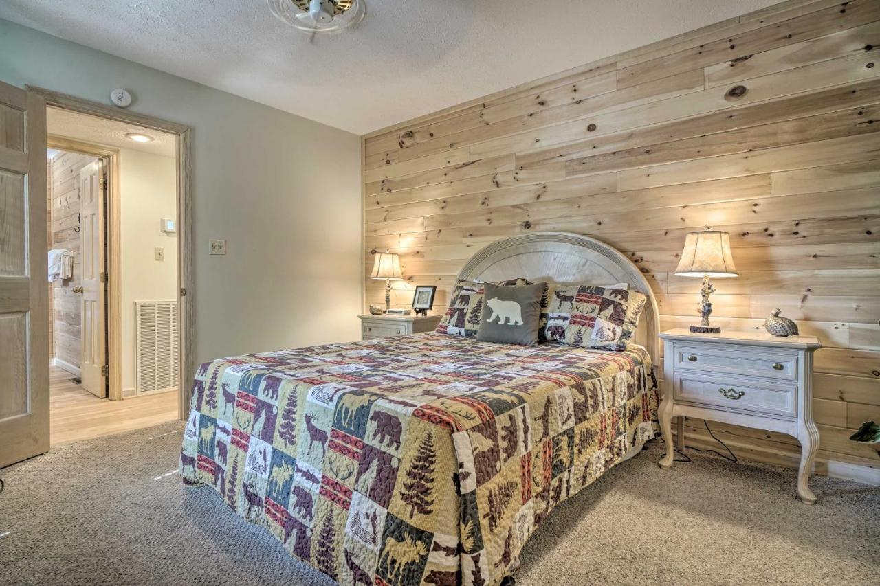 Rustic Pigeon Forge Home With Private Hot Tub! Exterior photo