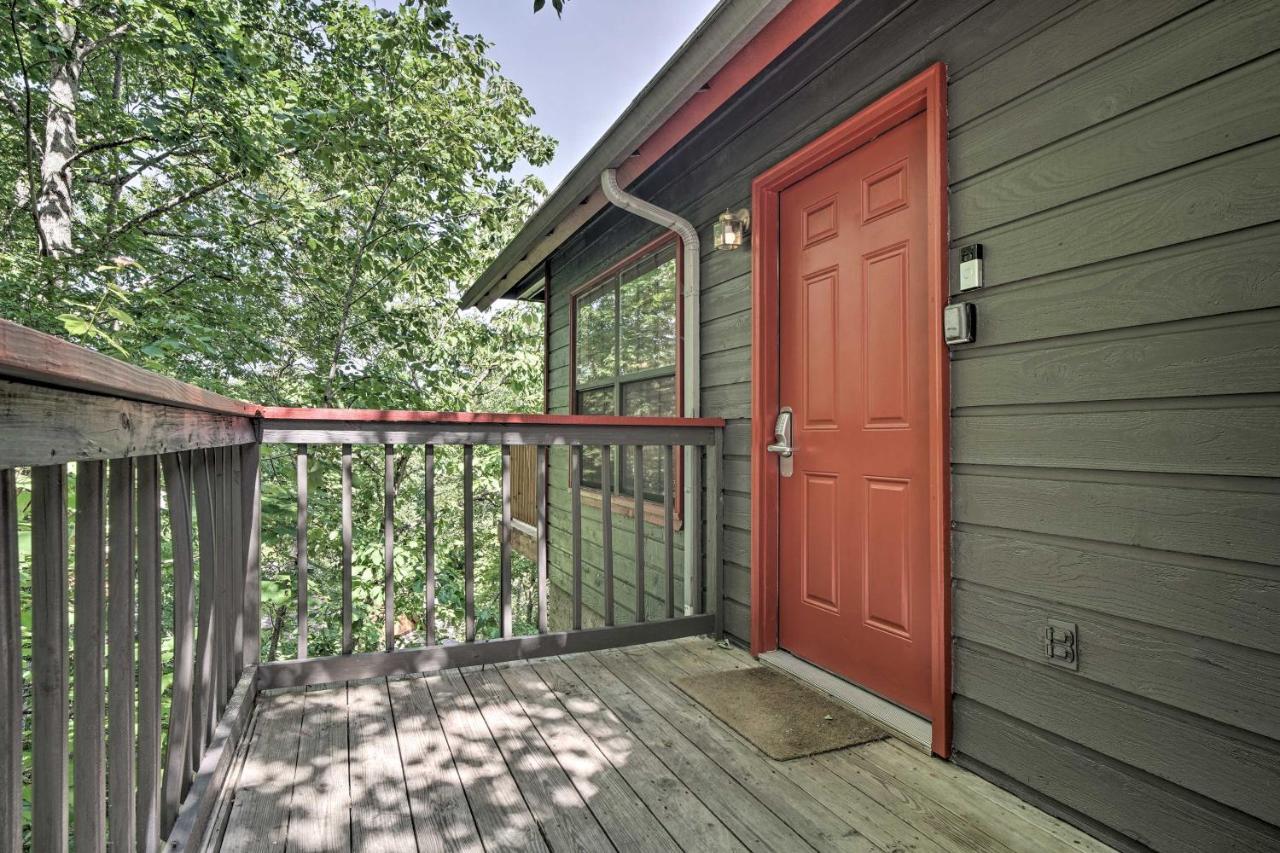 Rustic Pigeon Forge Home With Private Hot Tub! Exterior photo